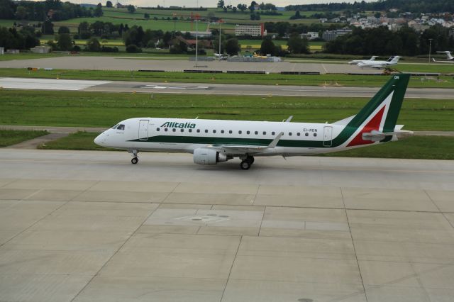 Embraer 170/175 (EI-RDN)
