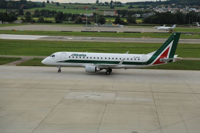 Embraer 170/175 (EI-RDN)