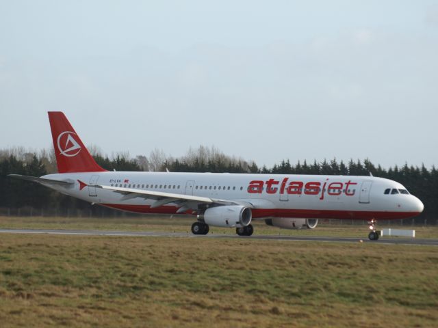 Airbus A321 (EI-LVA)