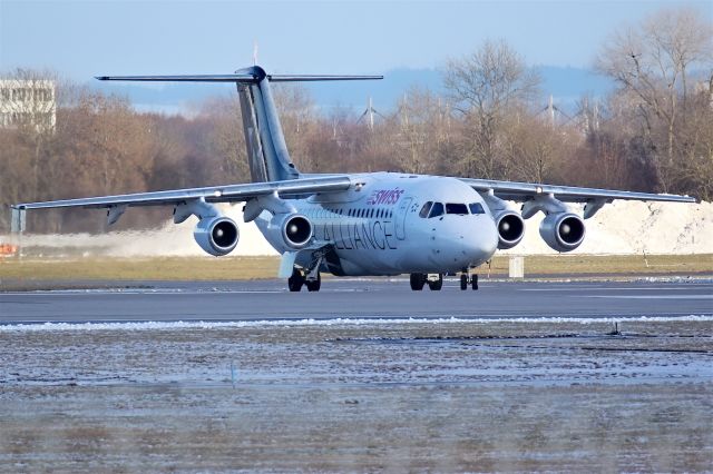 de Havilland Dash 8-400 (HB-IYU)