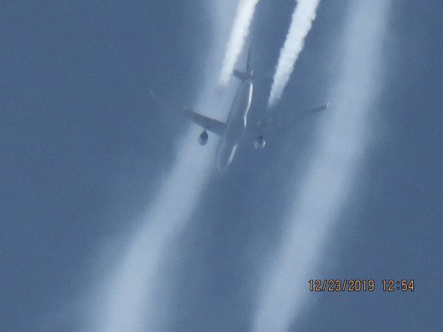 Airbus A330-300 (N272AY)