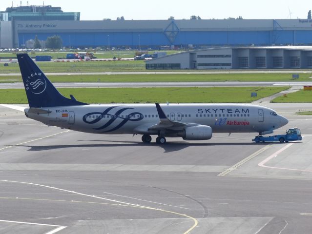 Boeing 737-800 (EC-JHK) - Date 10/09/15 c/n 33975