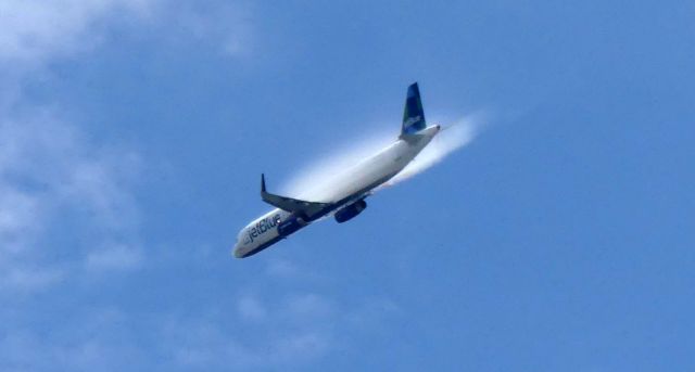 Airbus A320 —