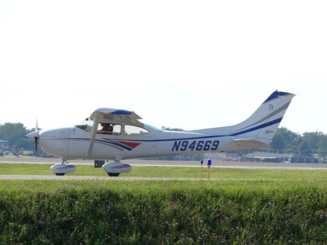 Cessna Skylane (N94669)