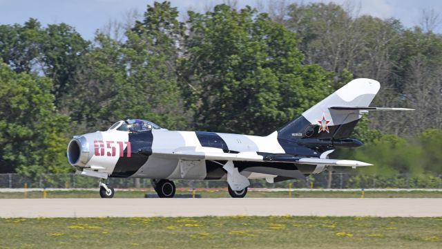 MIKOYAN MiG-17 (N6953X) - PZL MIELEC LiM-6 landing at AirVenture 2023 on 36L.