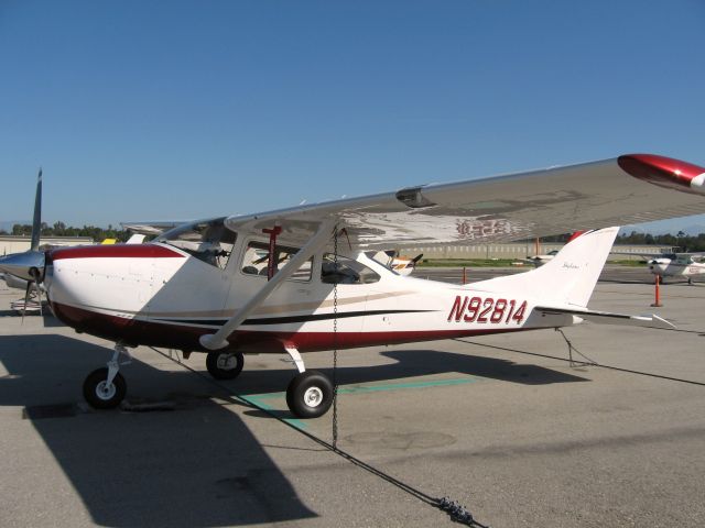 Cessna Skylane (N92814) - PARKED AT FULLERTON
