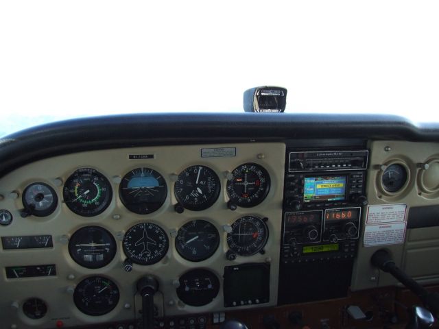 Cessna Skyhawk (N172MR) - Flying with Instructor Marv over Mount Saint Helens