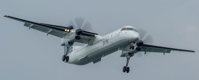 de Havilland Dash 8-400 (C-GLQF)