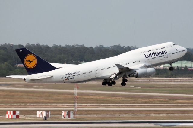 Boeing 747-400 (D-ABTA) - Taken On 06-09-2011