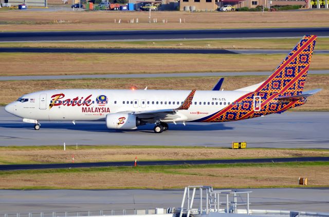 Boeing 737-800 (9M-LCL)