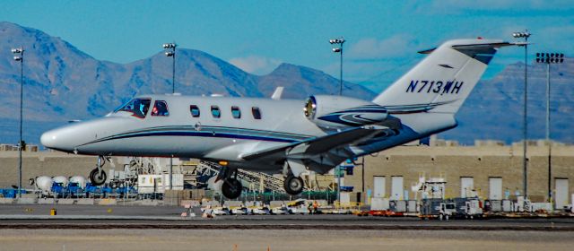 Cessna Citation CJ1 (N713WH) - N713WH 2005 Cessna 525 CitationJet CJ1+ C/N 525 - Las Vegas - McCarran International Airport KLASbr /USA - Nevada February 8, 2011br /Photo: Tomás Del Coro