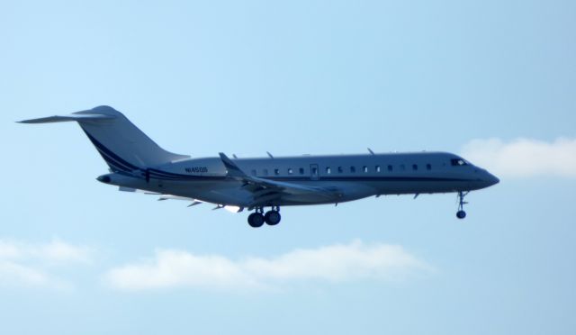 Bombardier Global Express (N145QS) - On the Shaded side a Bombardier Global Express a couple moments until it lands in the Autumn of 2017.