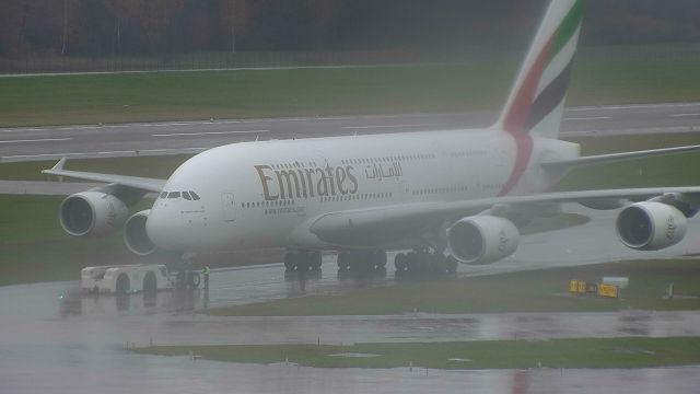 Airbus A380-800 (A6-EUA) - shot from the webcam!