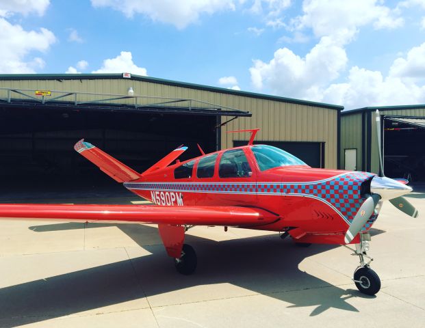 Beechcraft 35 Bonanza (N590PM)