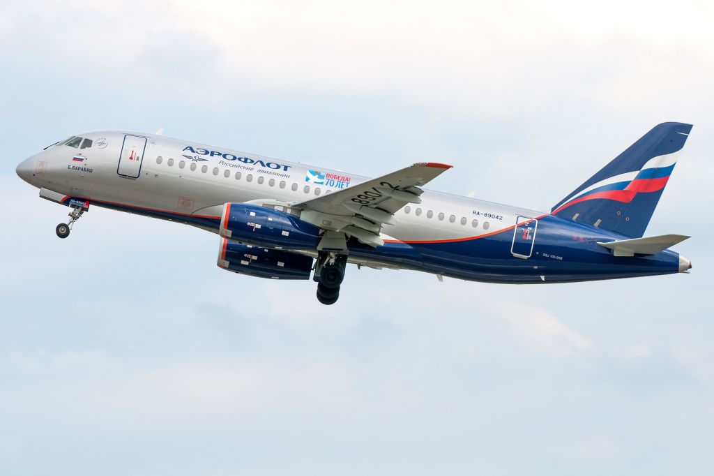 Sukhoi Superjet 100 (RA-89042)