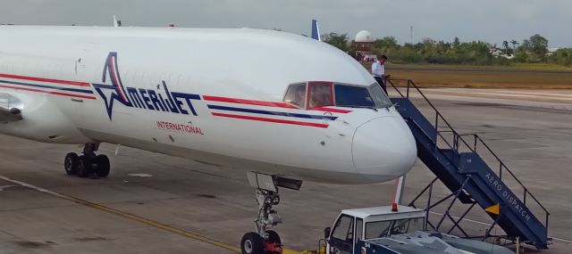 Boeing 757-200 (N172AJ) - Amerijet intl Boeing 757-200F in Belize getting ready for it's next flight to SAP.