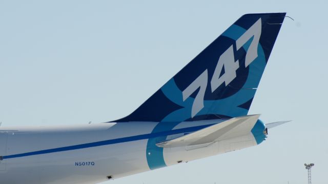 BOEING 747-8 (N5017Q) - Aug 31,2010 at KNYL