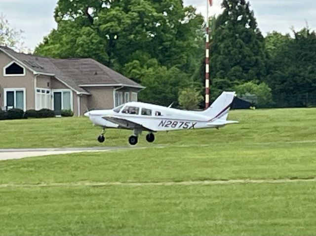 Piper Cherokee (N2875X)