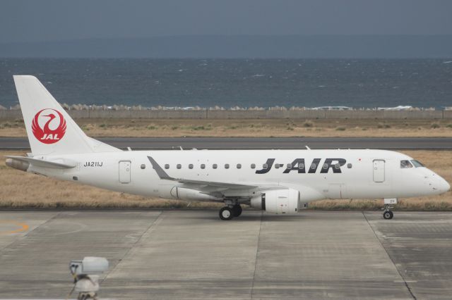 Embraer 170/175 (JA211J)