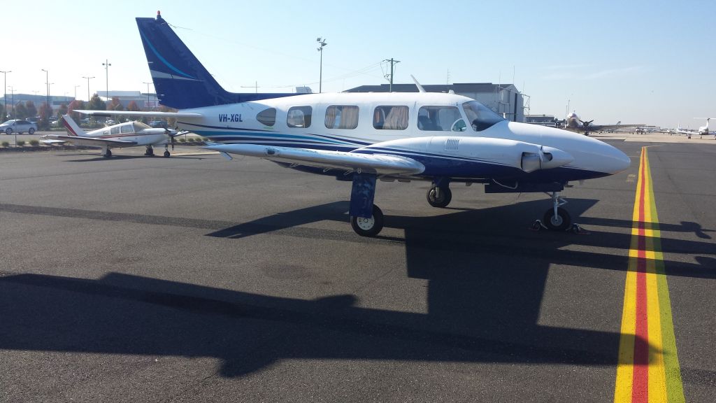 Piper Navajo (VH-XGL)