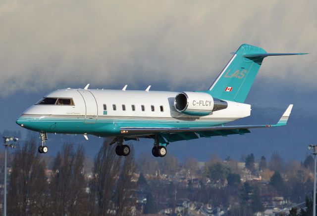 Canadair Challenger (C-FLCY)