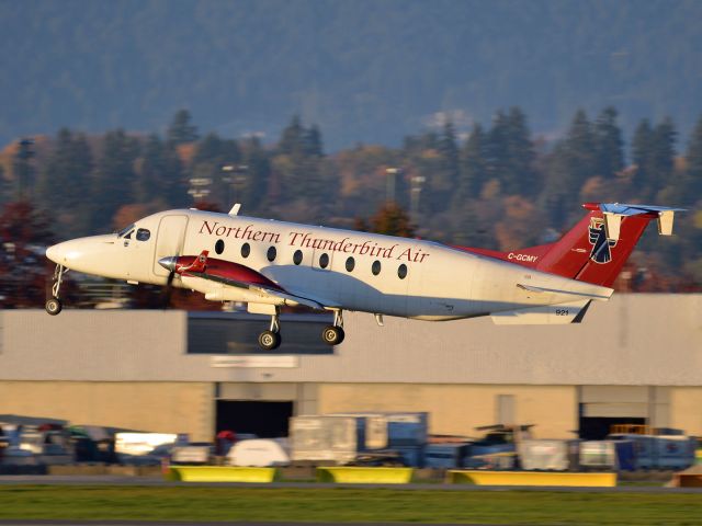 Beechcraft 1900 (C-GCMY)