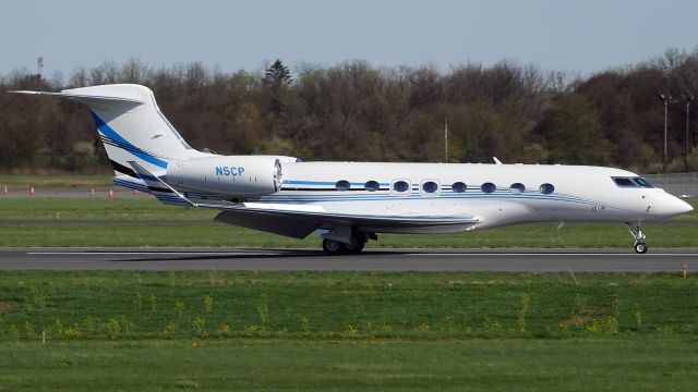 Gulfstream Aerospace Gulfstream G650 (N5CP) - N5CP arriving at Trenton from Marco Island.