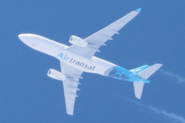 Airbus A330-300 (C-GUBF) - C-GUBF Airbus A-330 243 Air Transat TS765. De Porto OPO. Vers Toronto YYZ. Altitude 12192 Mètres. Vitesse 833 KM/H. Survolant la ville de Lavaltrie QC. Le 15-05-2025 à15:11