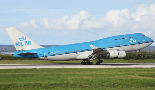 Boeing 747-400 (PH-BFB)