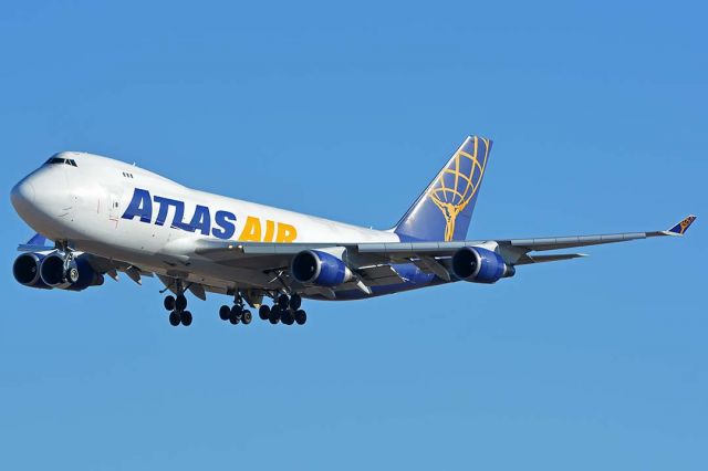 Boeing 747-400 (N499MC) - Atlas Air Boeing 747-47UF N499MC at Phoenix Sky Harbor on December 21, 2017.