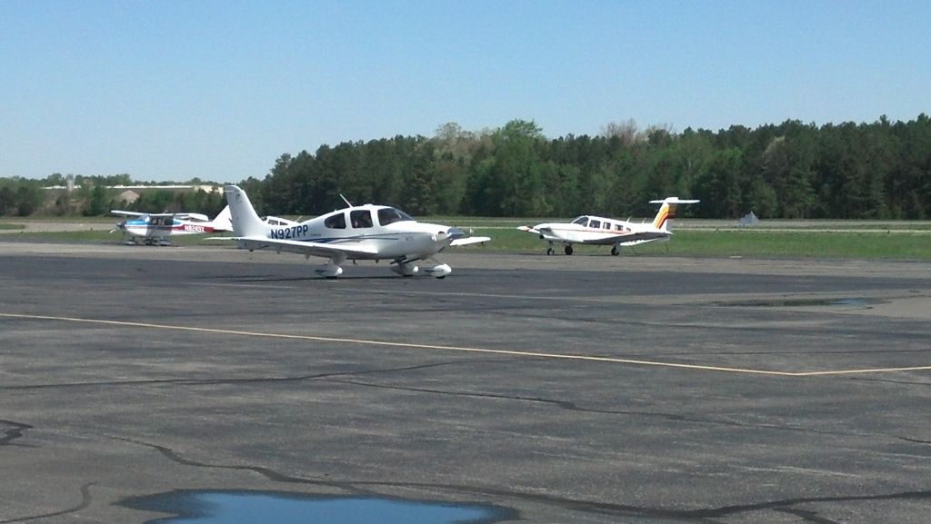 Cirrus SR-20 (N927PP)