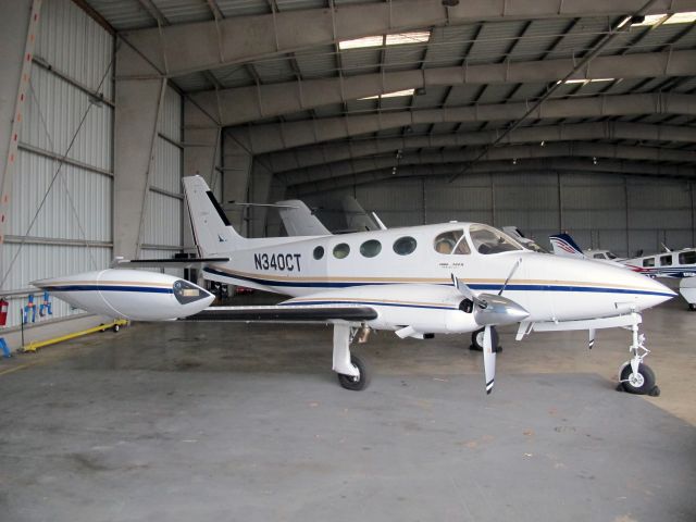 Cessna 402 (N340CT)