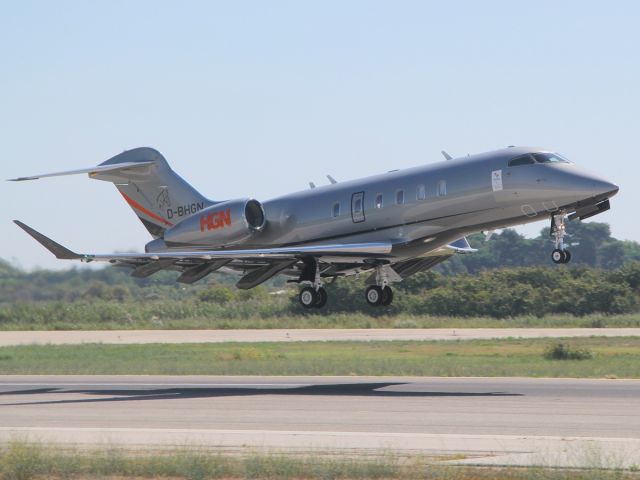 Canadair Challenger 350 (D-BHGN) - 28 aout 2016