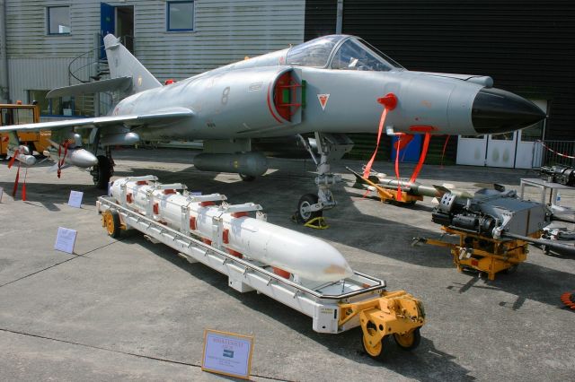 FYN8 — - French Navy Dassault Super Etendard M (SEM), Landivisiau Naval Air Base (LFRJ)