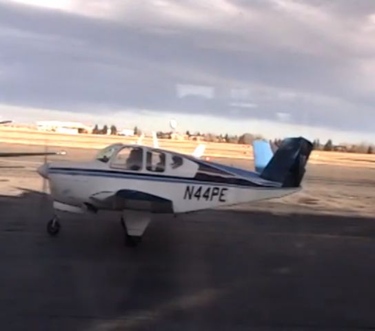 Cirrus SR-22 (N44PE)