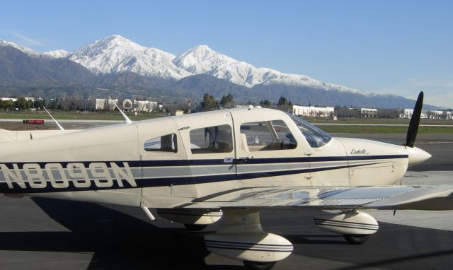 Piper Cherokee (N8099N) - Piper Dakota 236 hp six cylinder 0540