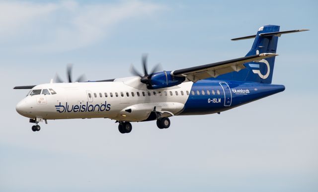 Aerospatiale ATR-72-500 (G-ISLM)
