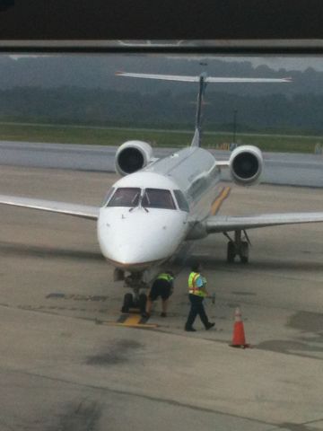 Embraer ERJ-145 (N834HK)