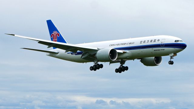 Boeing 777-200 (B-20EM) - BOE28 on final to Rwy 16R during a FCF flight on 5.12.20. (B777-F1B / ln 1649 / cn 65421).