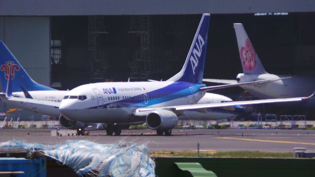 Boeing 737-700 (JA18AN) - 2015/05/18 台灣桃園國際機場(TPE) 12:37(UTC+8) NH9416便(TPE-HND) B737-700 JA18AN