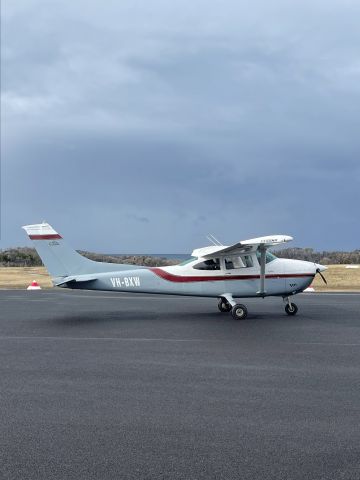 Cessna Skylane (VH-BXW)