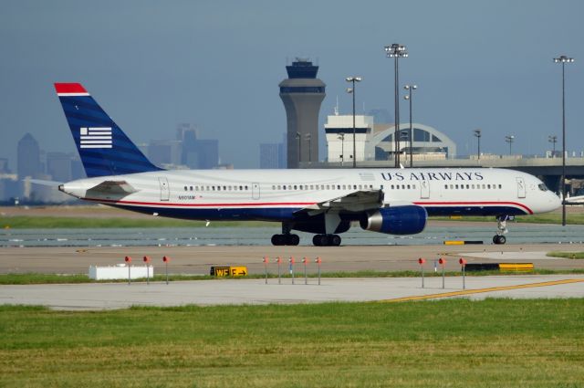 Boeing 757-200 (N901AW) - US Airways B757-2S7 N901AW Departing KDFW 06/18/2013