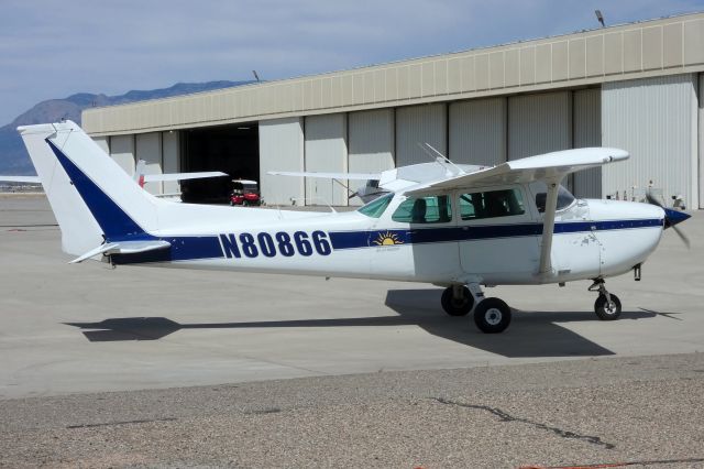 Cessna Skyhawk (N80866)