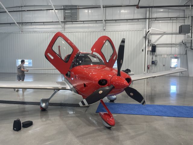 N512TA —