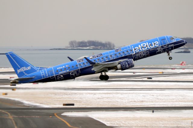 Embraer ERJ-190 (N304JB) - 'Blueprint' departing to Jacksonville