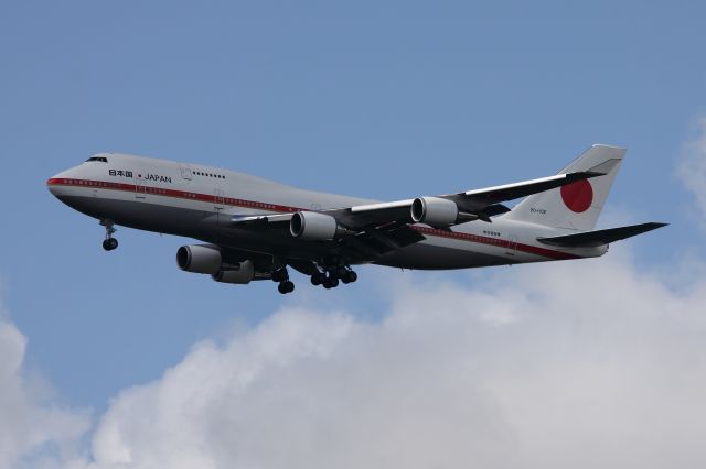 Boeing 747-200 (20-1102)