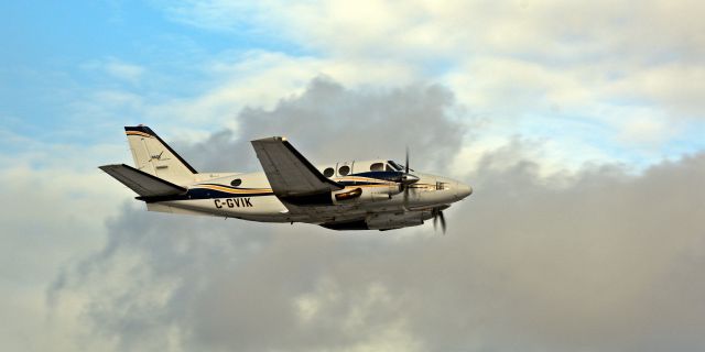 Beechcraft King Air 100 (MAX150)