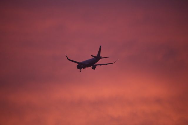 Embraer 175 —