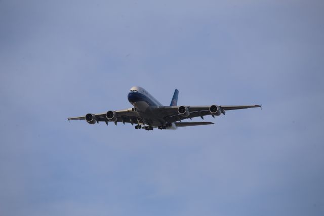 Airbus A380-800 (B-6137)