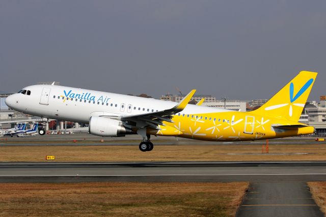 Airbus A320 (JA01VA) - Vanilla Air (JW). The service in Dec 2013.